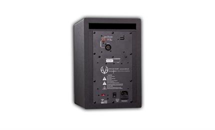 SC207 active studio loudspeaker / პროფესიონალური აქტიური მონიტორი